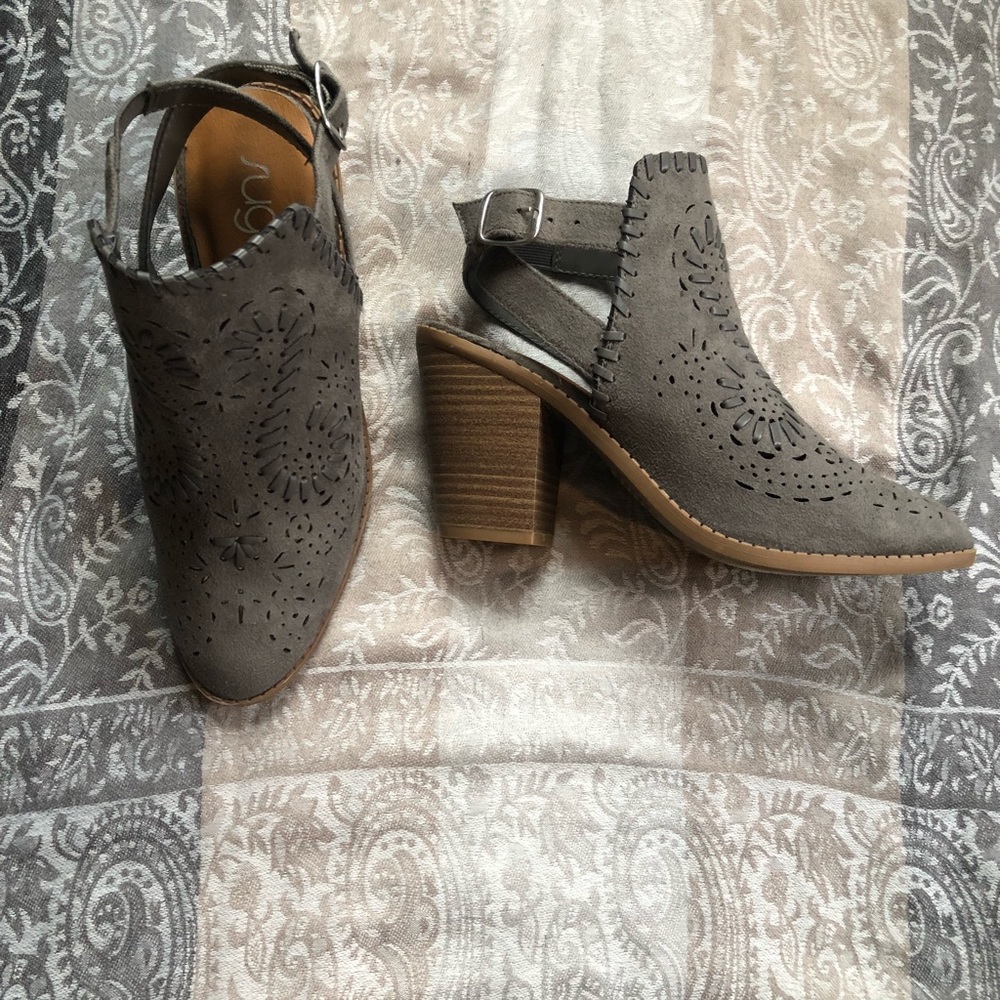 Grey faux leather heels